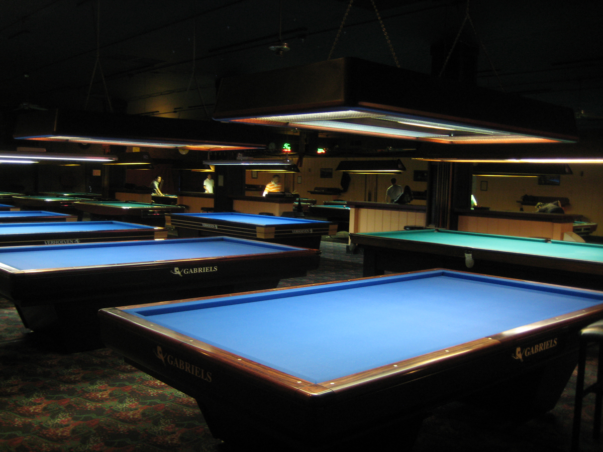 Sorry billiard tables, it was just a one-night stand. The pros went back to pool.